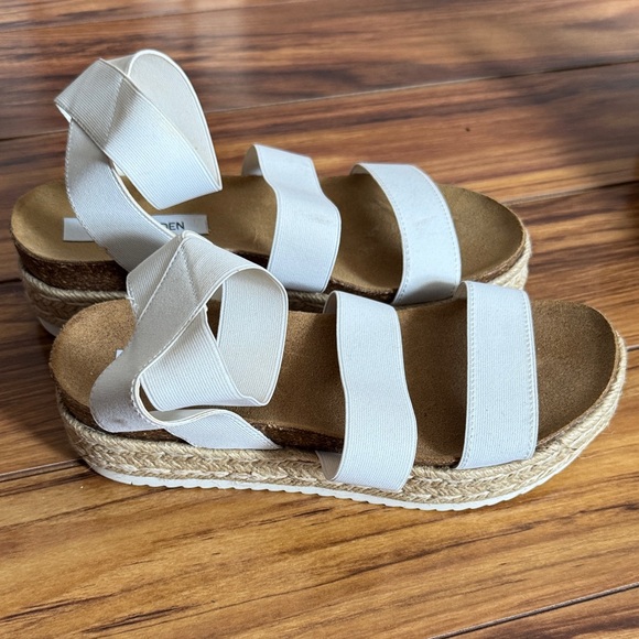 2 pairs of Steve Madden Black and White Espadrille Sandals - Picture 2 of 6